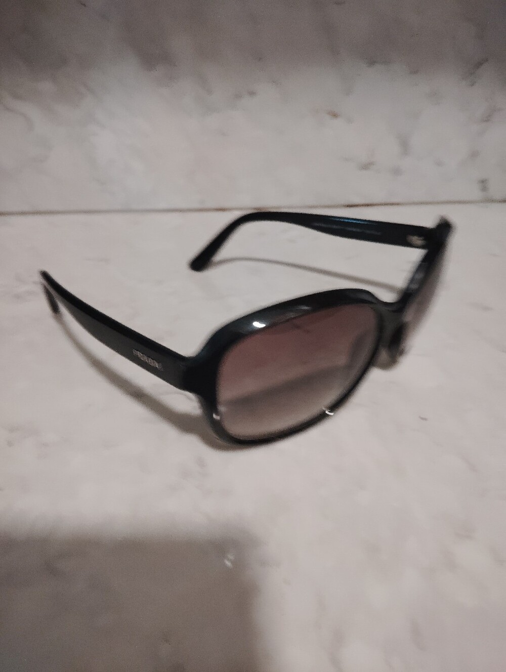 Prada Vintage Oversized Women's Black Signature Sunglasses Italy, 62 17 140 - Picture 6 of 6